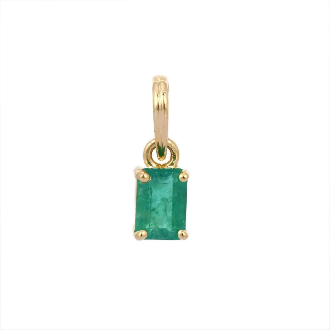 18K Gold Emerald Pendant