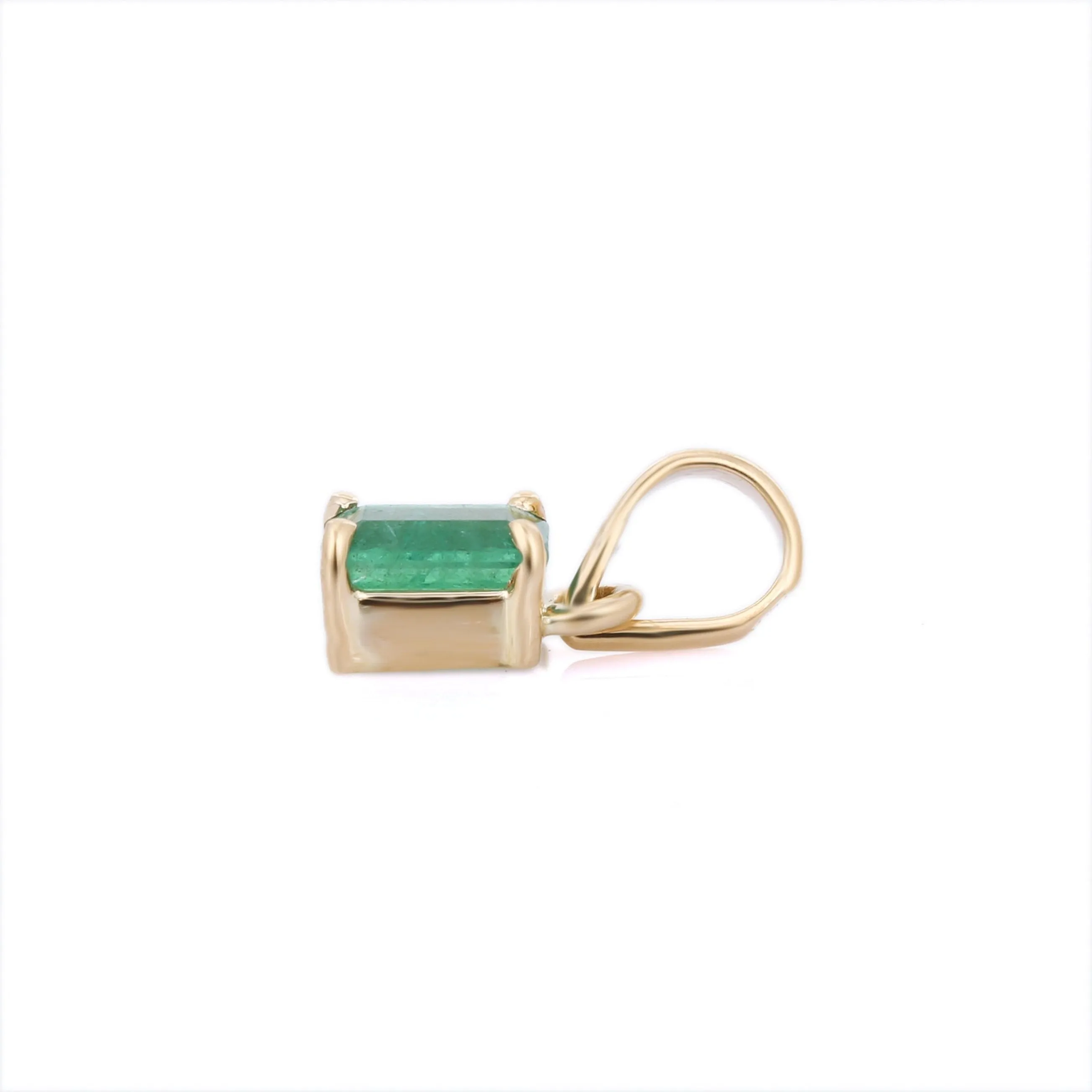 18K Gold Emerald Pendant