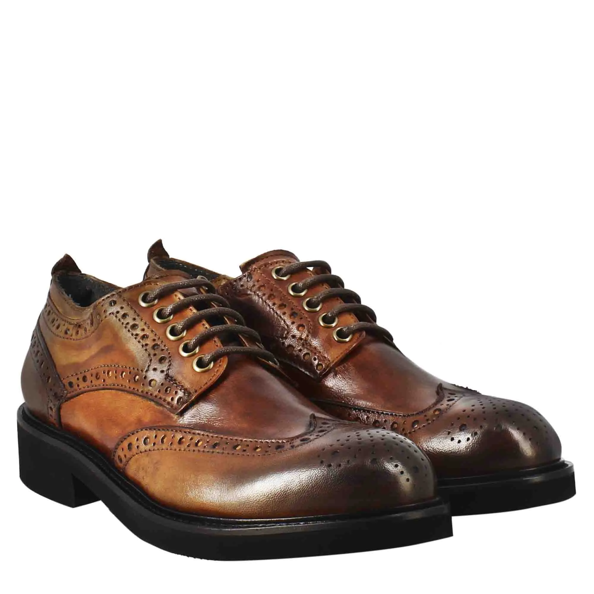 Derby da donna con dettagli brogue paupa in pelle lavata cuoio scuro