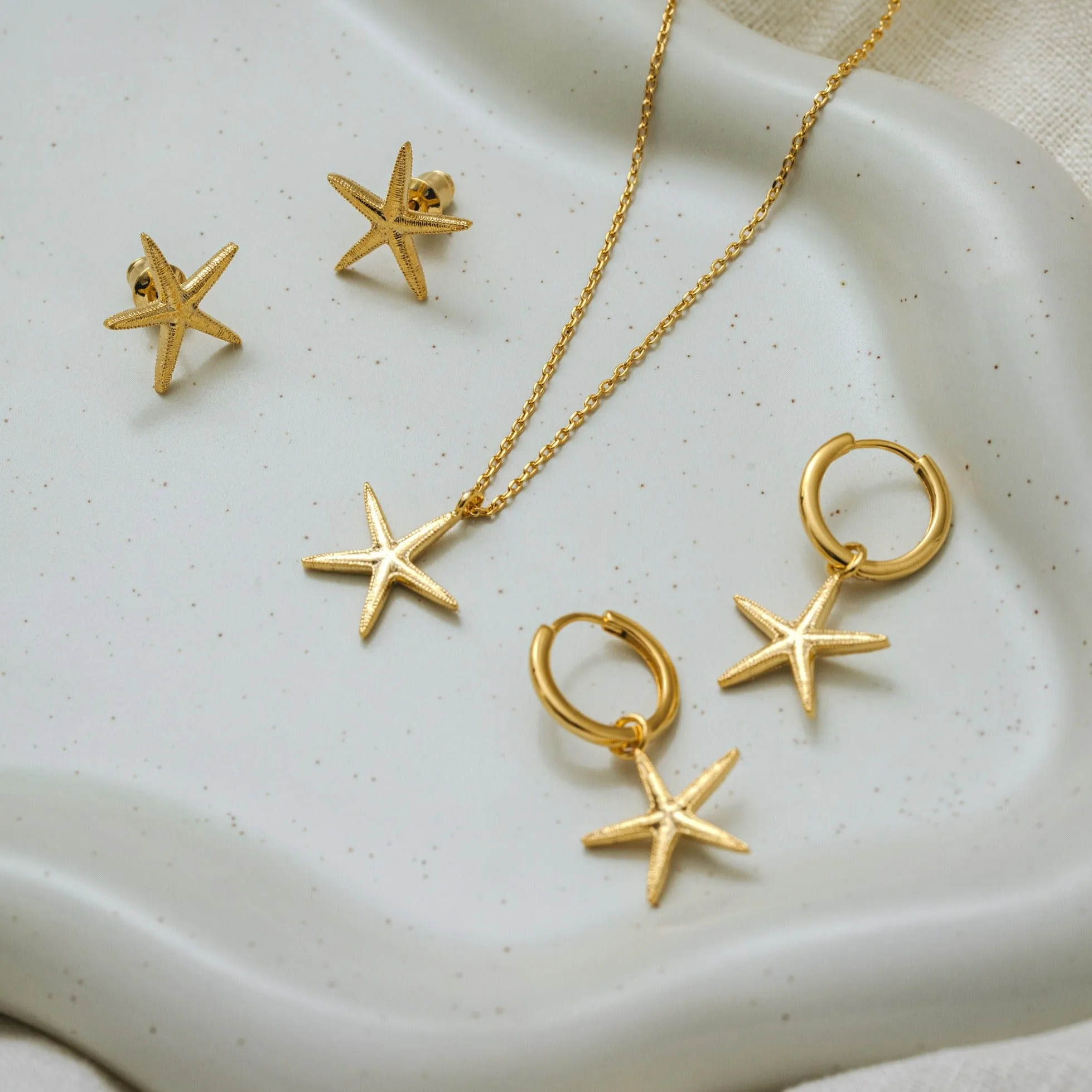 Starfish Huggie Hoop Earrings - Gold