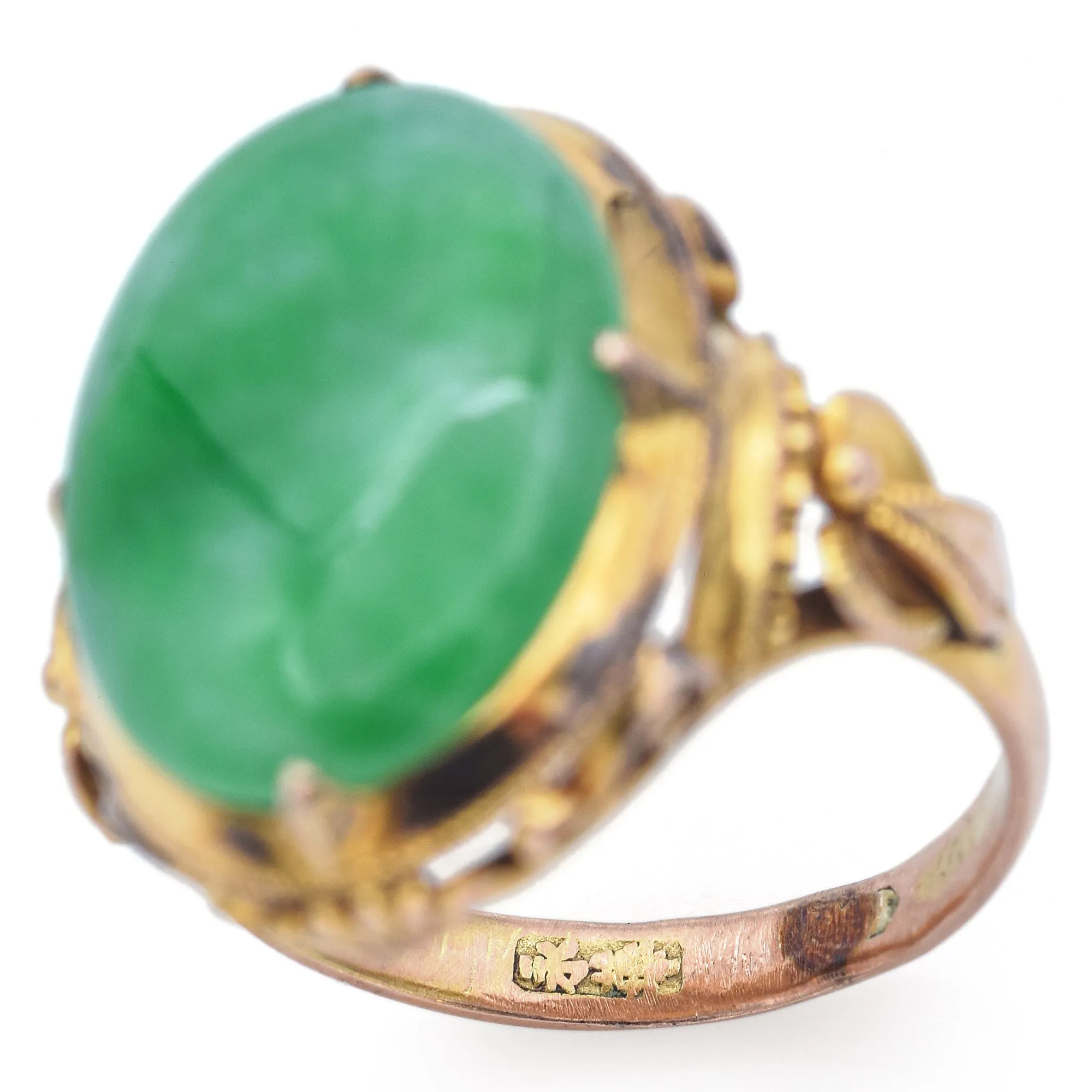 Vintage 12K Yellow Gold 5.85 Ct Green Jade Oval Cabochon Ring Size 4.5