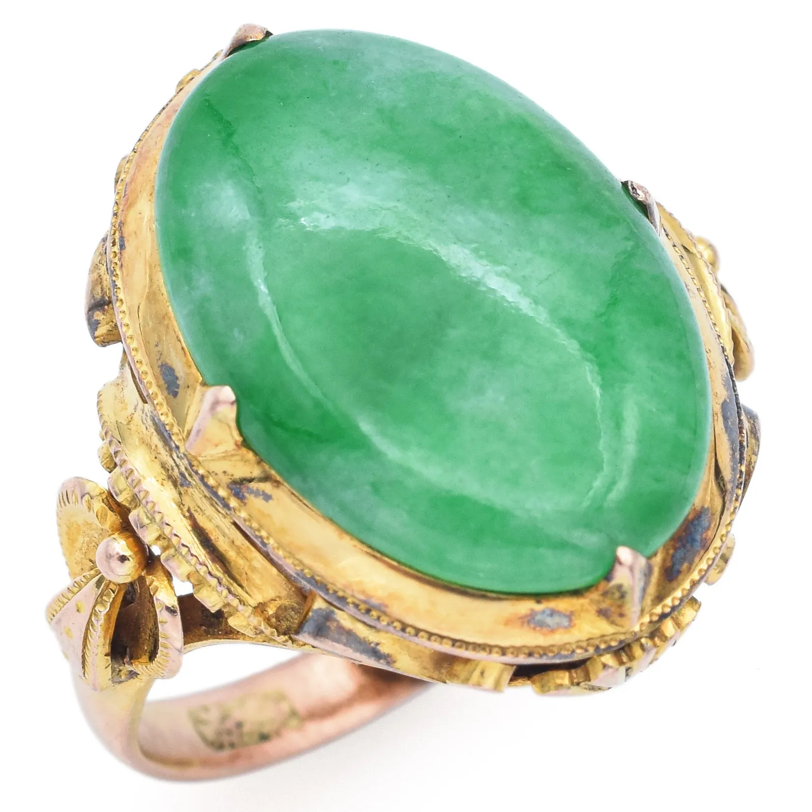 Vintage 12K Yellow Gold 5.85 Ct Green Jade Oval Cabochon Ring Size 4.5